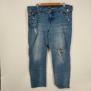 Torrid Boyfriend Denim Jeans 22R Vintage Stretch Straight Mid Rise Light Wash